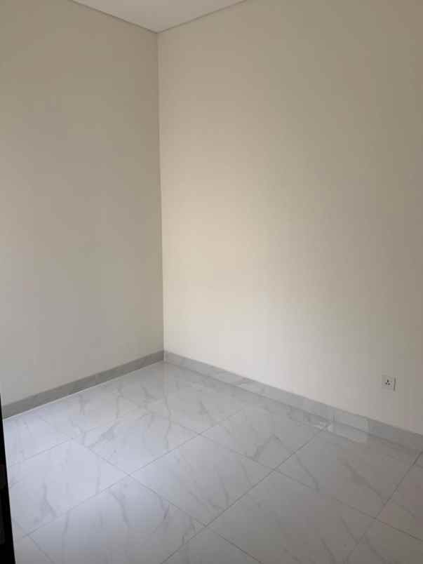 disewakan rumah cluster allura lavon swan city