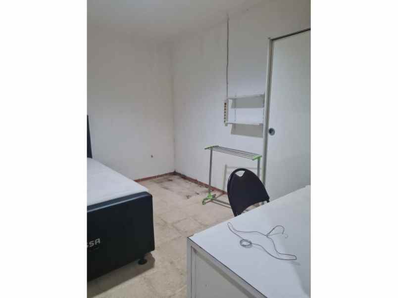 disewakan rumah jl rawajaya 1 no 41 kel