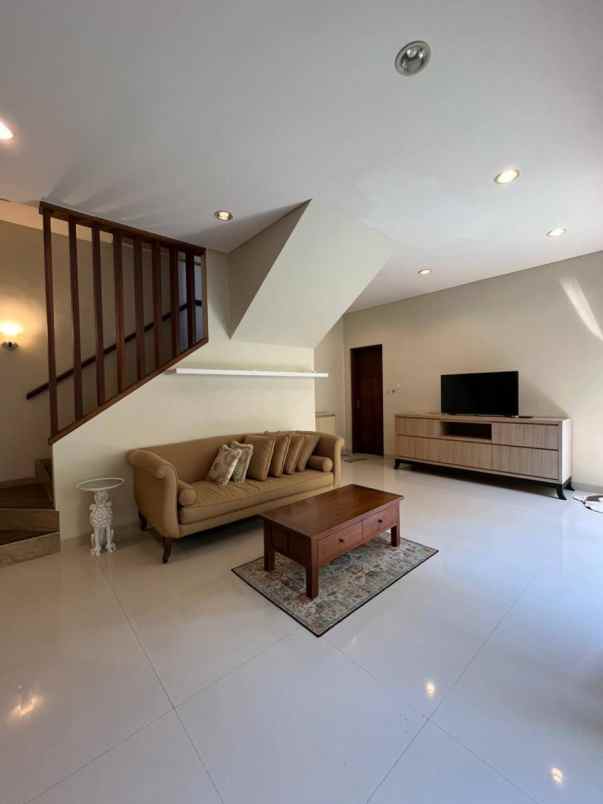 disewakan rumah kuta