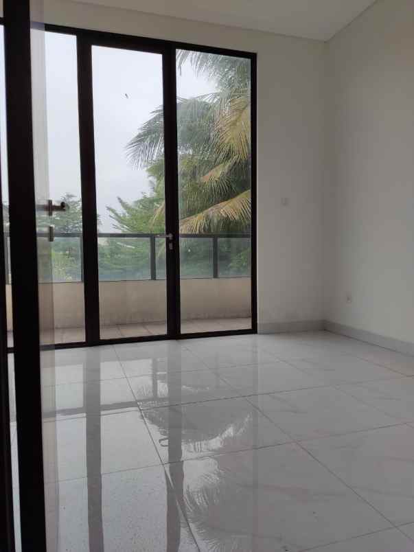 disewakan rumah lavon swan city cluster gracia