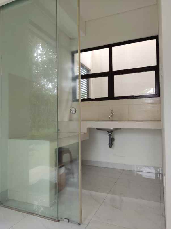 disewakan rumah lavon swan city cluster gracia