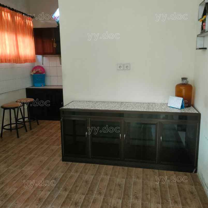 disewakan rumah luas full furnished