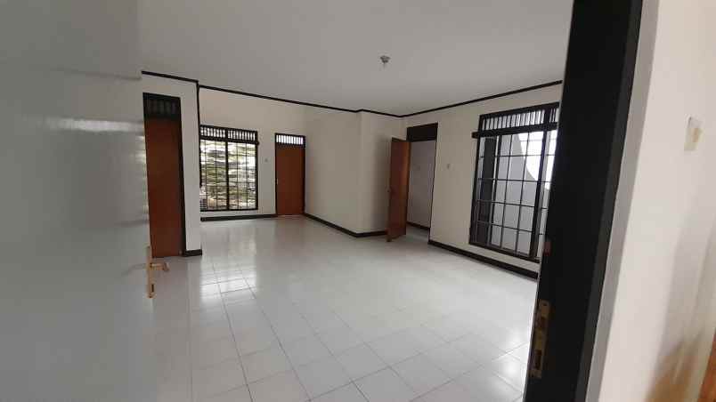 disewakan rumah terawat gegerkalong hilir bandung hook