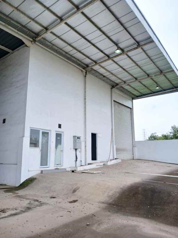 gudang delta silicon 3 lippo cikarang bekasi