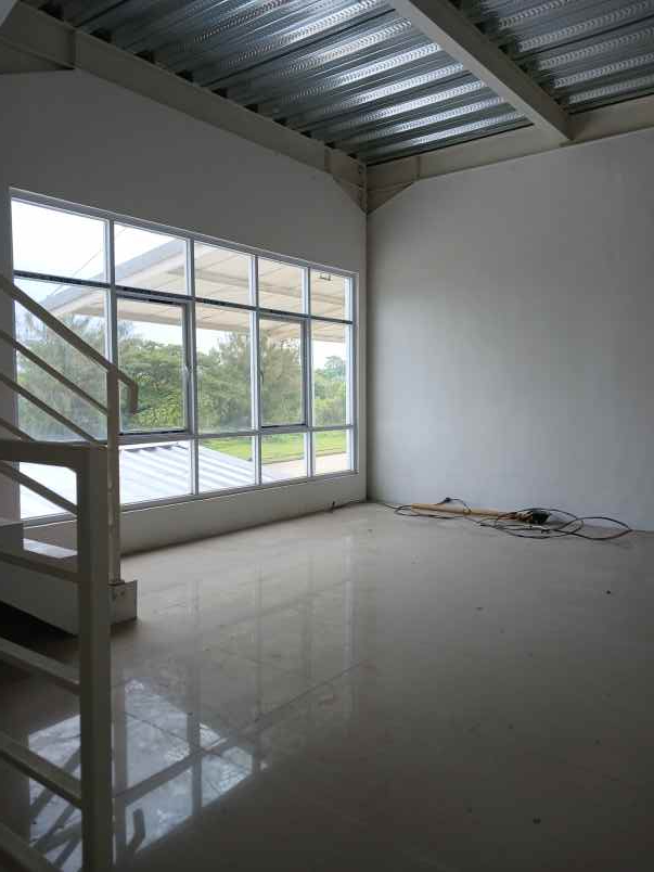 gudang delta silicon 8 lippo cikarang bekasi