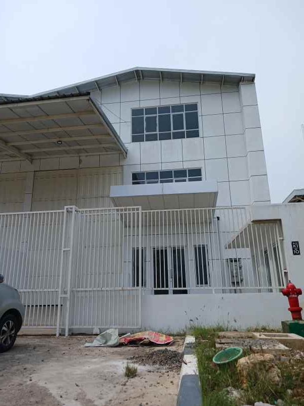 gudang delta silicon 8 lippo cikarang bekasi