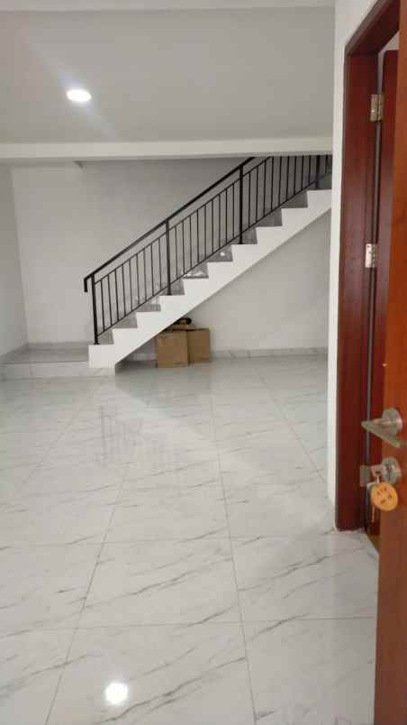 jual rumah baru taman palem lestari jak bar