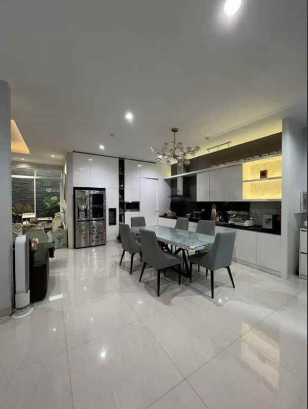 jual rumah furnished golf lake residence jak bar