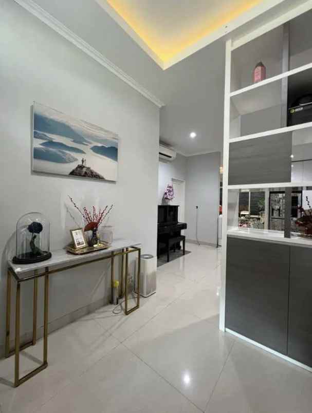 jual rumah furnished golf lake residence jak bar