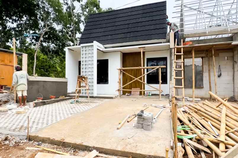 jual rumah komersial siap bangun