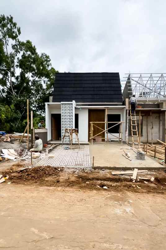 jual rumah komersial siap bangun