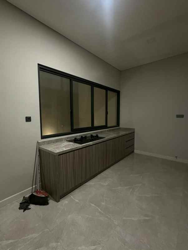 jual rumah mewah baru gress di royal residence shm