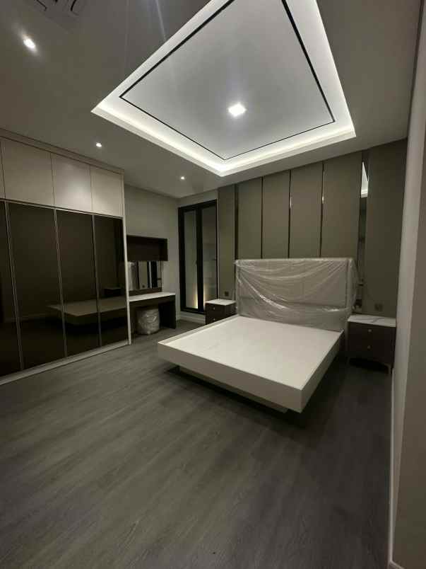 jual rumah mewah baru gress di royal residence shm