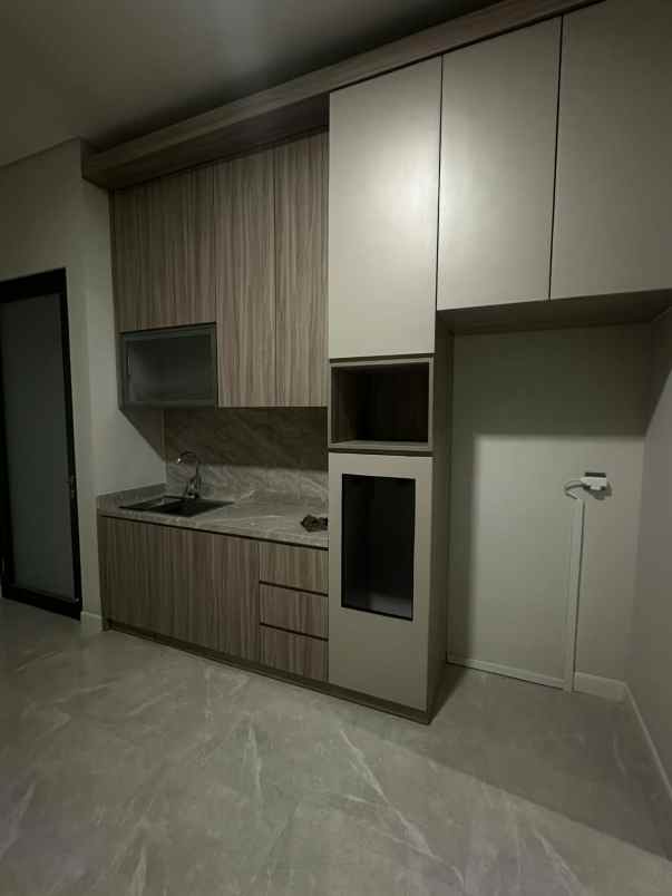 jual rumah mewah baru gress di royal residence shm