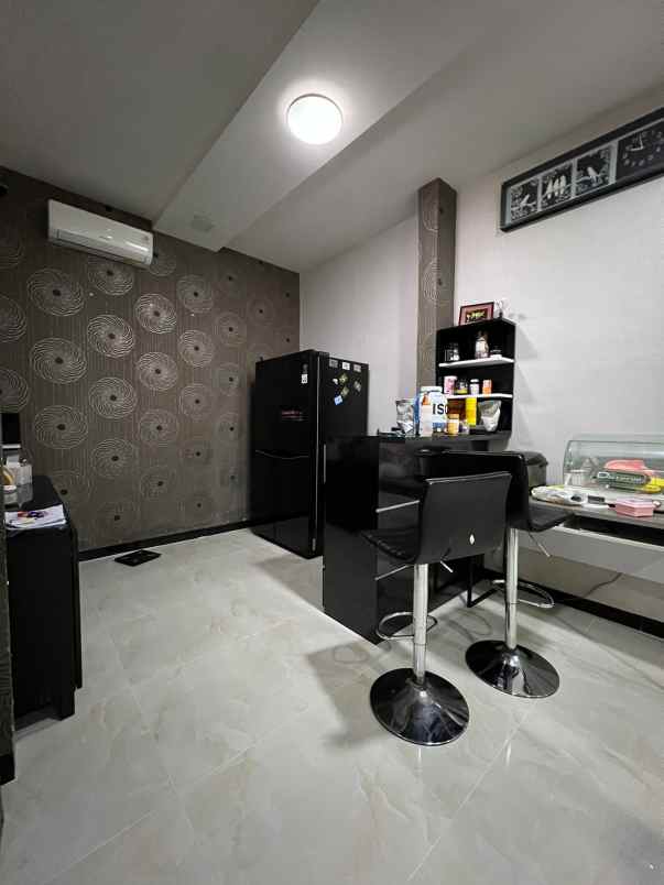jual rumah murah furnished mutiara taman palem jak bar