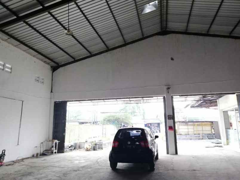 jual sewa gudang raya kepatihan gresik nol jalan raya