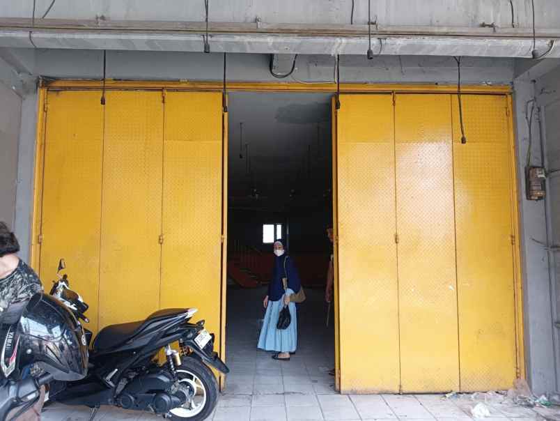 ruko 4 lantai dekat stasiun depok lama