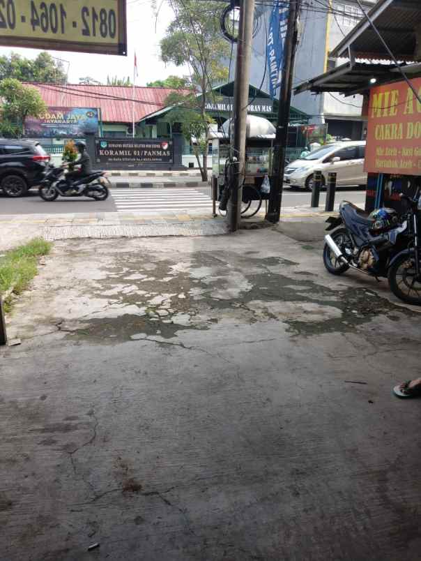 ruko 4 lantai dekat stasiun depok lama