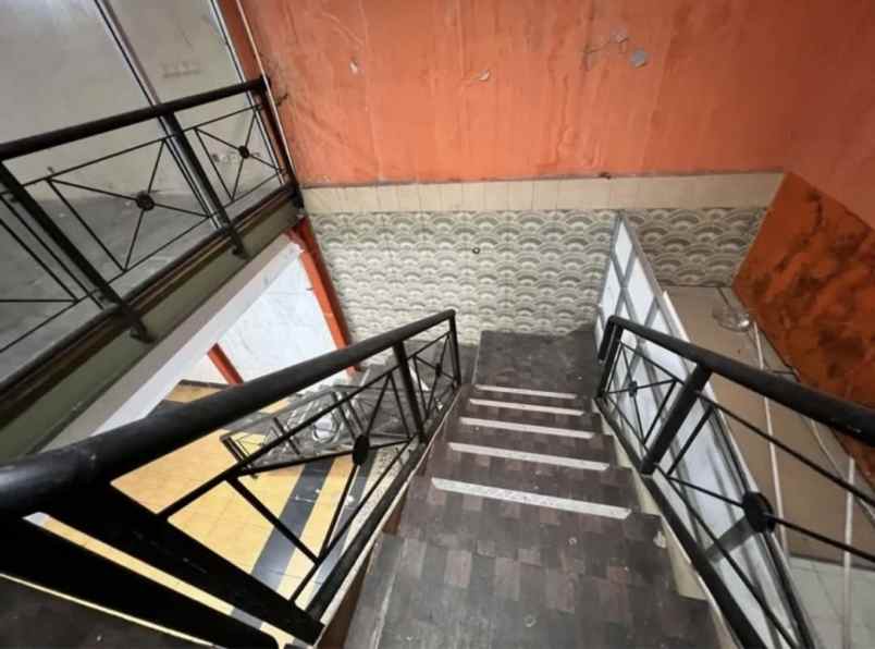 ruko depan mall di danau sunter utara jakarta utara