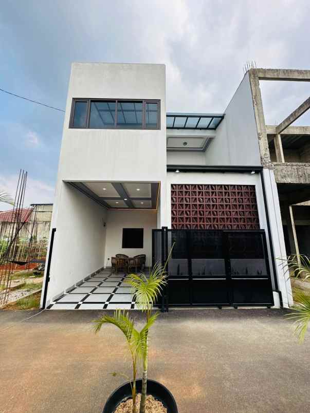 rumah 2 lantai dalam cluster di pamulang tangsel