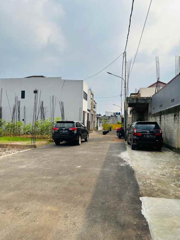 rumah 2 lantai dalam cluster di pamulang tangsel