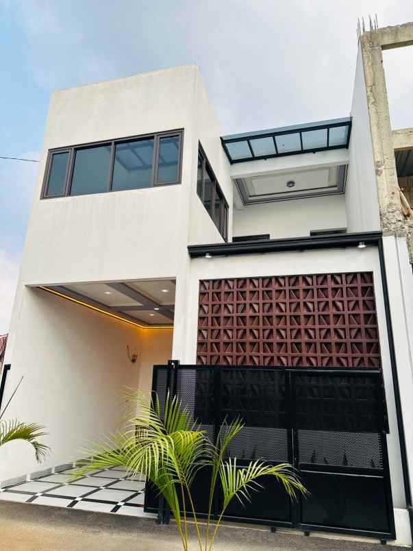 rumah 2 lantai dalam cluster di pamulang tangsel