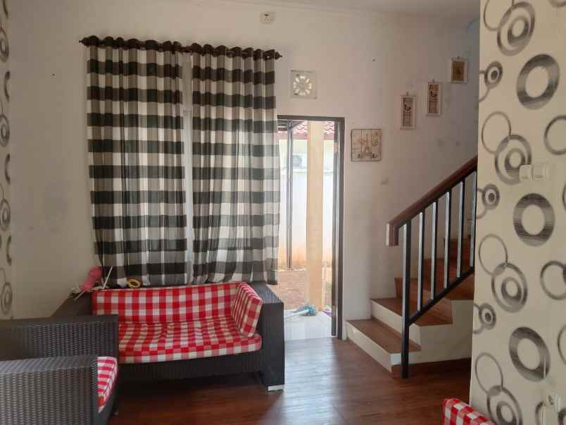 rumah 2 lantai di cluster teras bali bsb