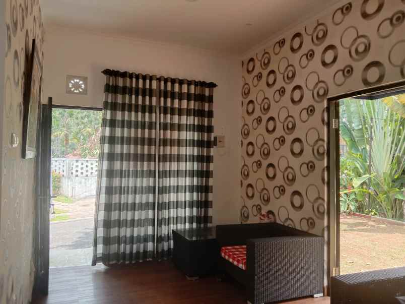 rumah 2 lantai di cluster teras bali bsb