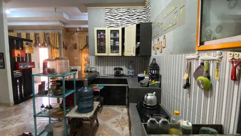 rumah 2 lantai dijual jl taman karya panam type 45