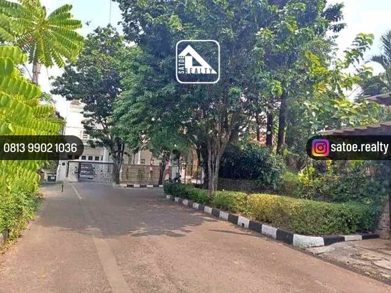 rumah 2 lantai perumahan bumi karang indah lebak bulus