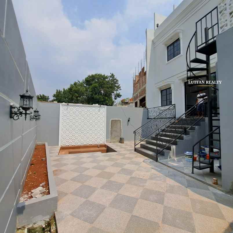 rumah american non cluster dekat tol andara