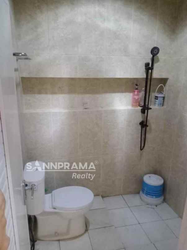 rumah baru tanah luas di sawangan depok