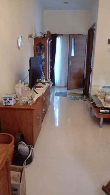 rumah cisaranten kulon