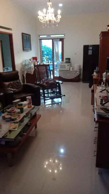 rumah cisaranten kulon