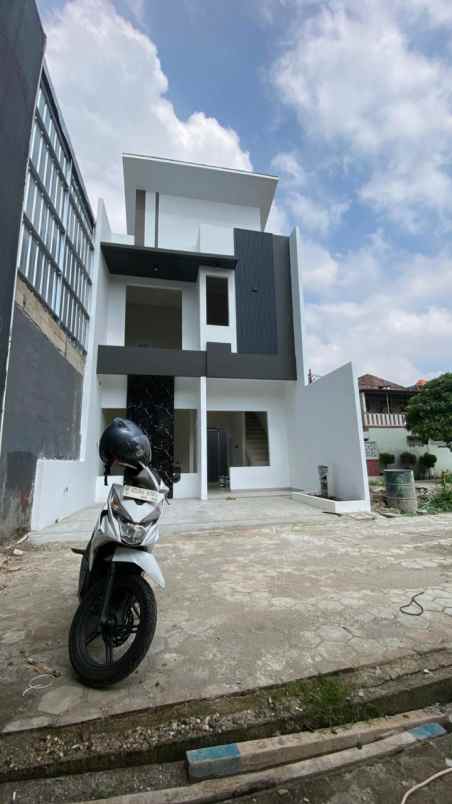 rumah cluster dekat mall dan tol pondok gede bekasi