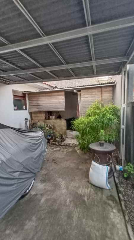 rumah daerah bintaro hook di perumahan