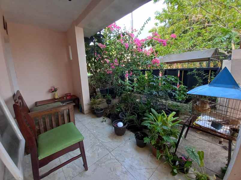 rumah dalam cluster taman