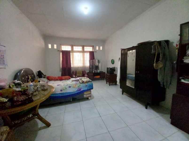 rumah dalam cluster taman