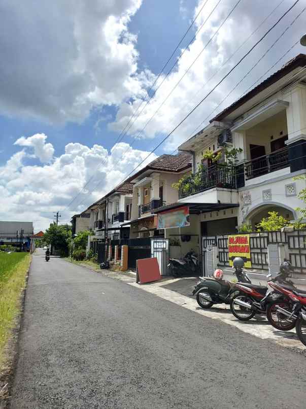 rumah dalam ringroad di soragan dekat jalan godean