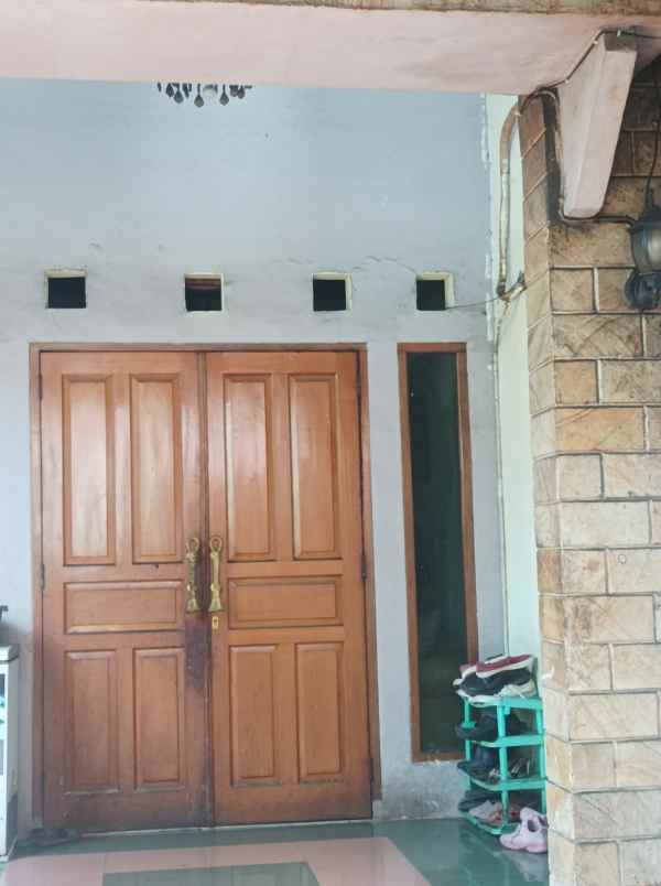 rumah di cempaka putih tengah jakarta pusat