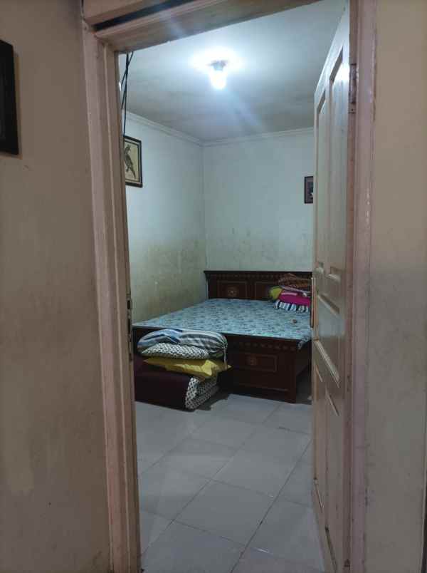 rumah di cempaka putih tengah jakarta pusat