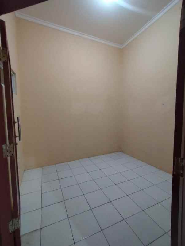 rumah di cinangka depok