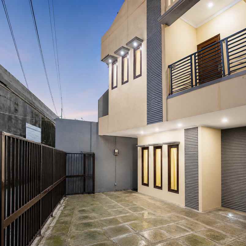rumah disewakan di cawang