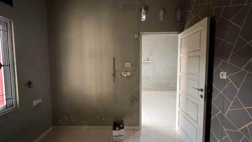 rumah full renovasi dekat tol serang timur