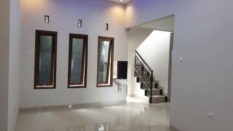 rumah jl abimanyu karangmojo