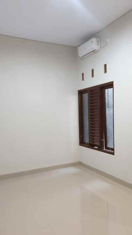 rumah jl abimanyu karangmojo