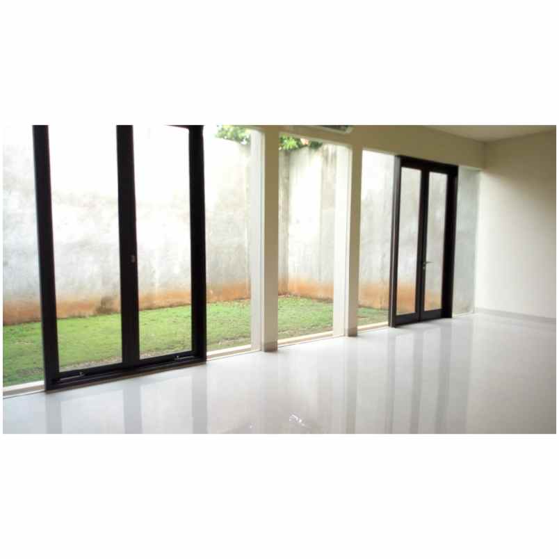 rumah jl asem v cipete jakarta