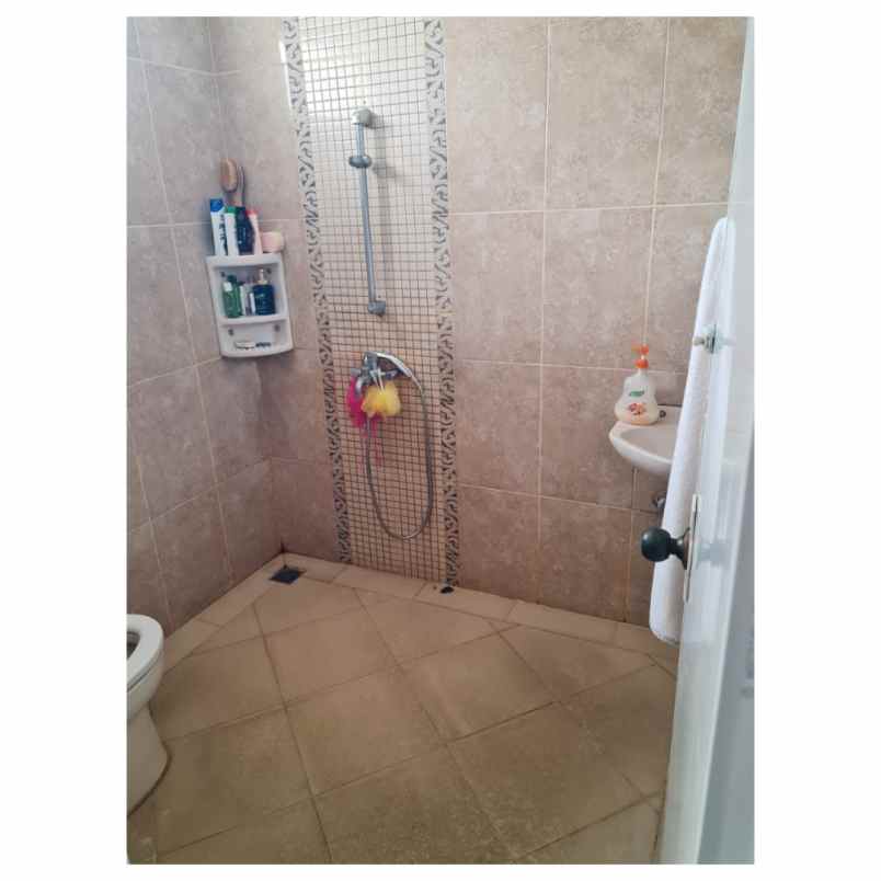 rumah jl binakarya gandaria