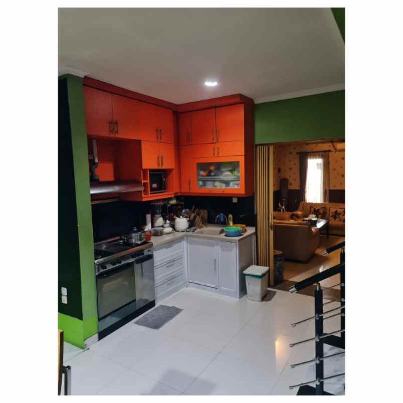 rumah jl binakarya gandaria