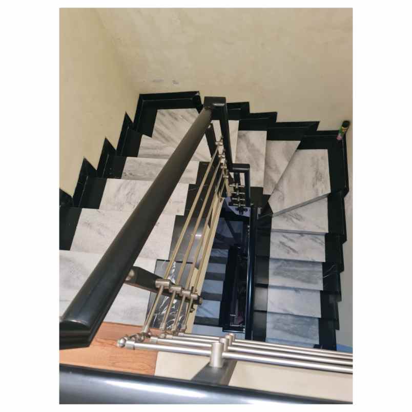 rumah jl binakarya gandaria